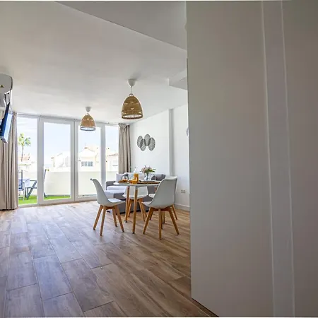 Sunstay Seaside Flat I Puerto Marina *