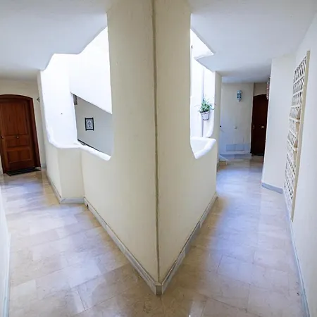 Sunstay Seaside Flat I Puerto Marina Apartment *